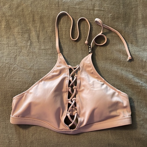 Pink Victoria's secret lavender swim top size M - Picture 1 of 5